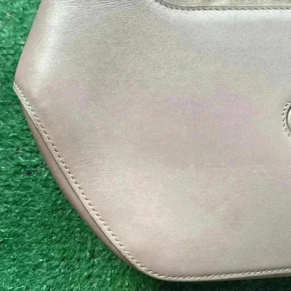 Cuyana - Picture 6 of 8